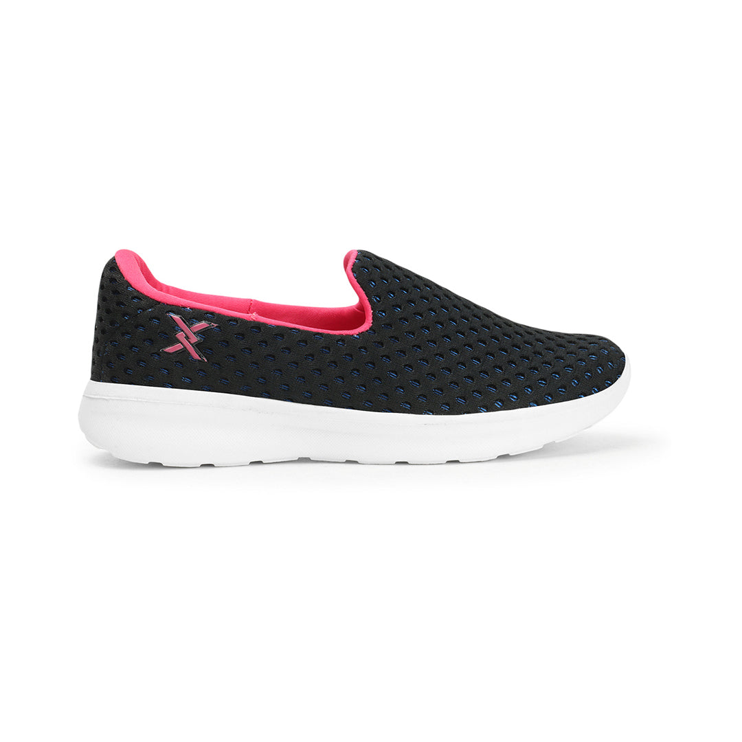 Women Textured Round Toe Flyknit Mesh Slip-On Sneakers