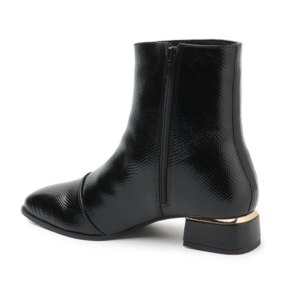 Women Casual Textured Zippered Boots