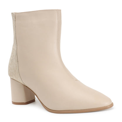 Women Round Toe Mid-Top Solid Chelsea Boots