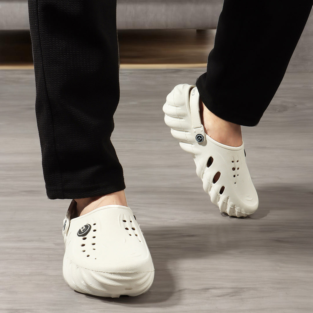 Men Textured Comfort Clogs with Back Strap