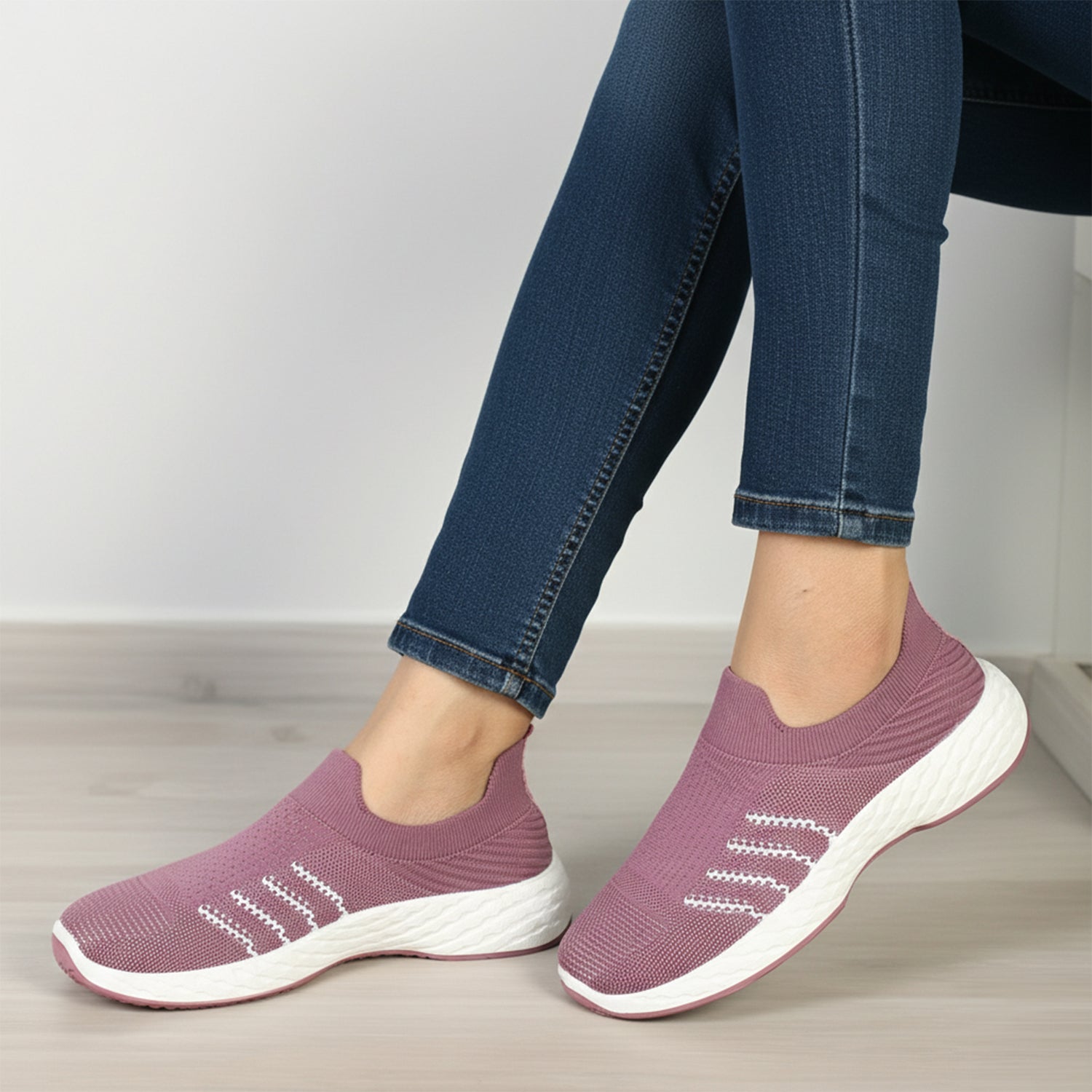 Women Woven Design Lightweight Slip On Sneakers