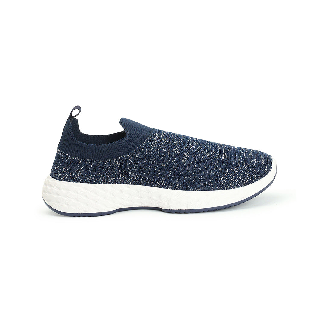 Women Woven Design Lightweight Slip On Sneakers
