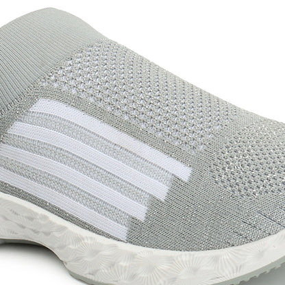 Women Woven Design Lightweight Slip On Sneakers