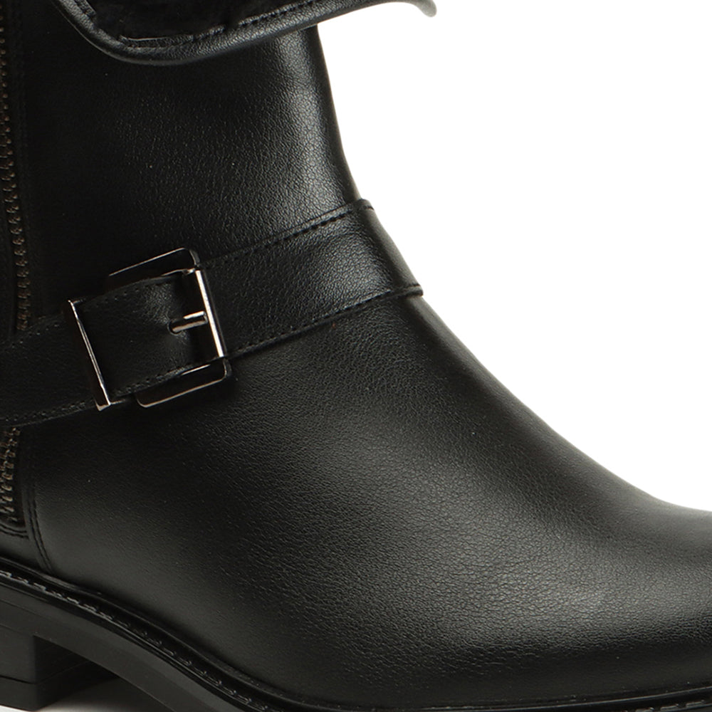 Women Solid Block-Heeled Winter Boots With Buckle