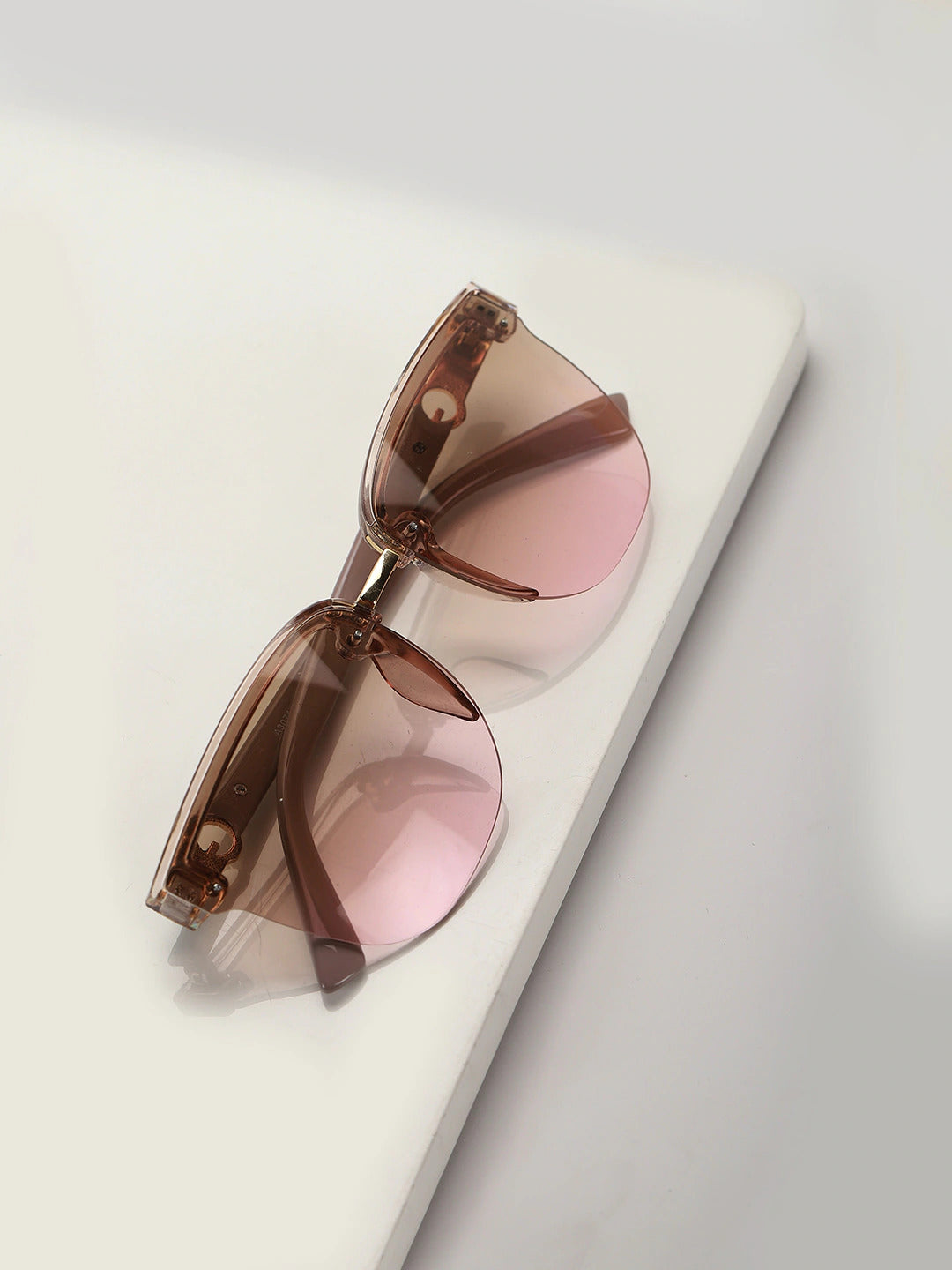 CHLOE Square Sunglasses | SHOP TUNI - Tuni