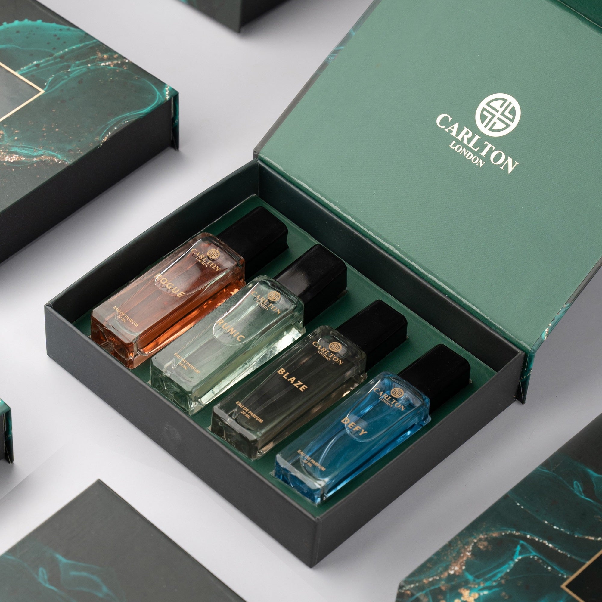 Calvin Klein Men's 4-Piece Fragrance Coffret Gift Set - iCuracao.com
