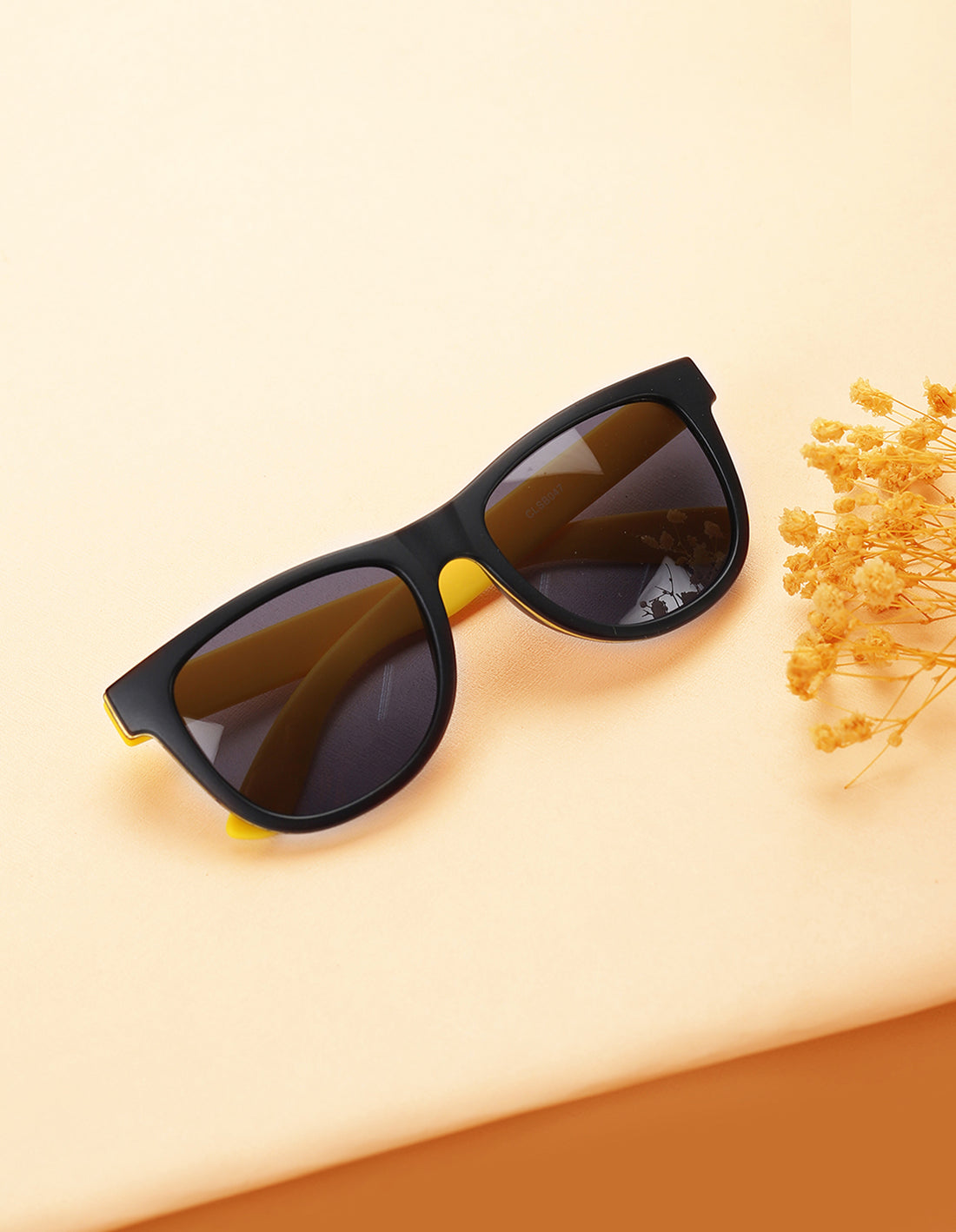Carlton London Black Lens &amp; Yellow Wayfarer Sunglasses For Boy