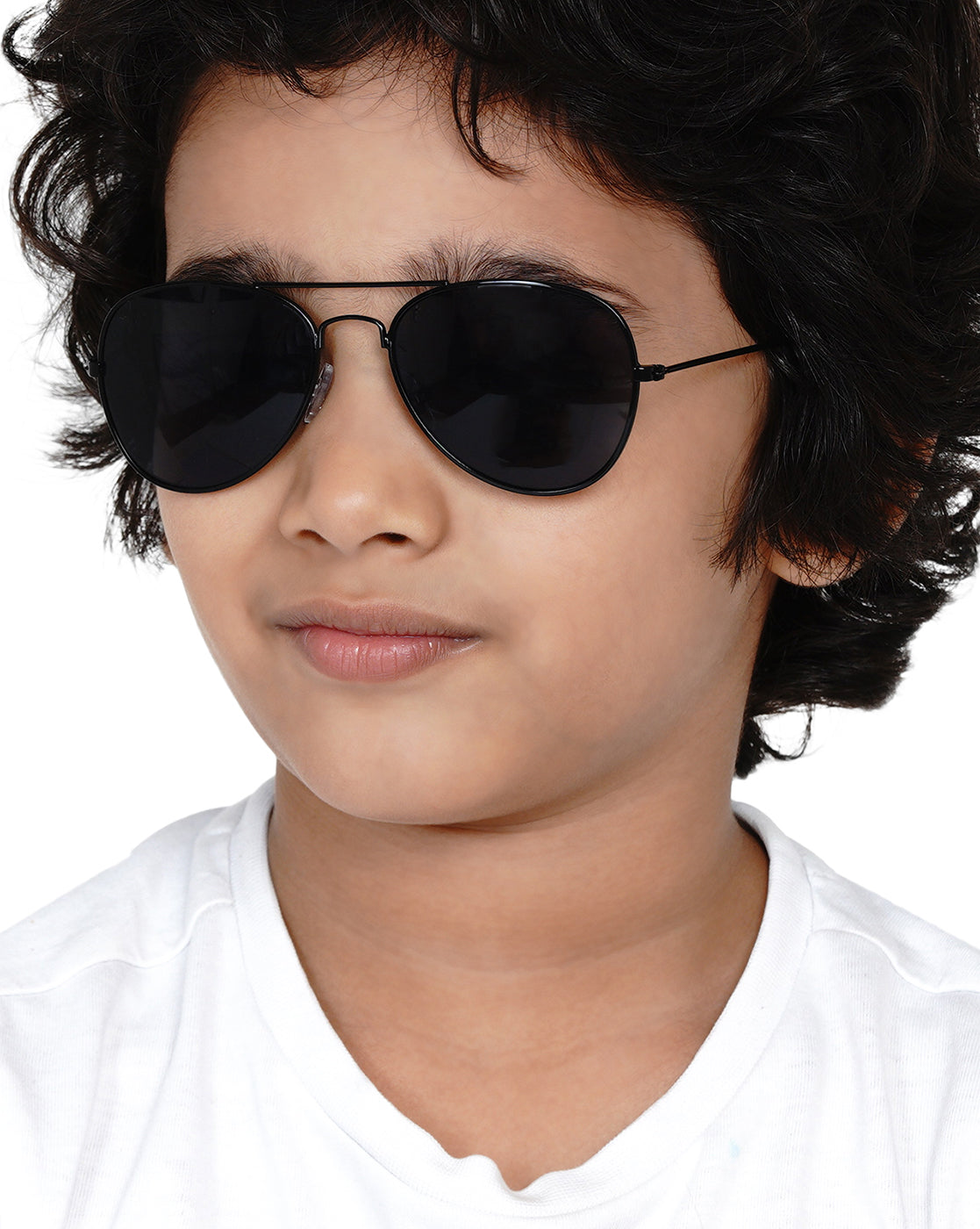 Carlton London Black Lens &amp; Black Aviator Sunglasses With Uv Protected Lens For Boy