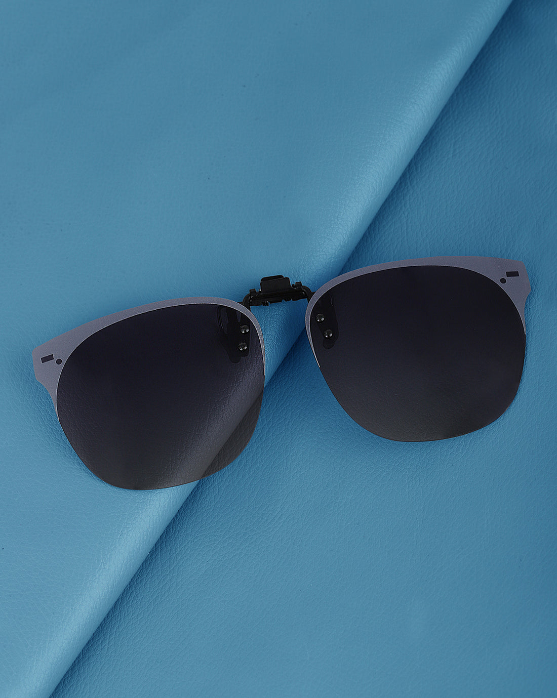 Black & Grey Toned Polarised Lens Sunglass Clip for unisex