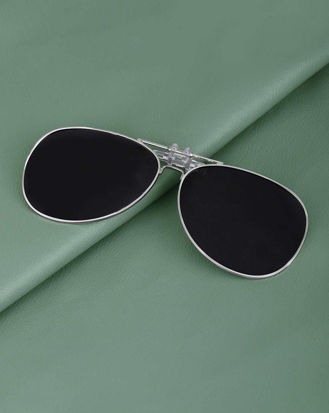 Black & Silver Toned Polarised Lens Aviator Sunglass Clip for unisex