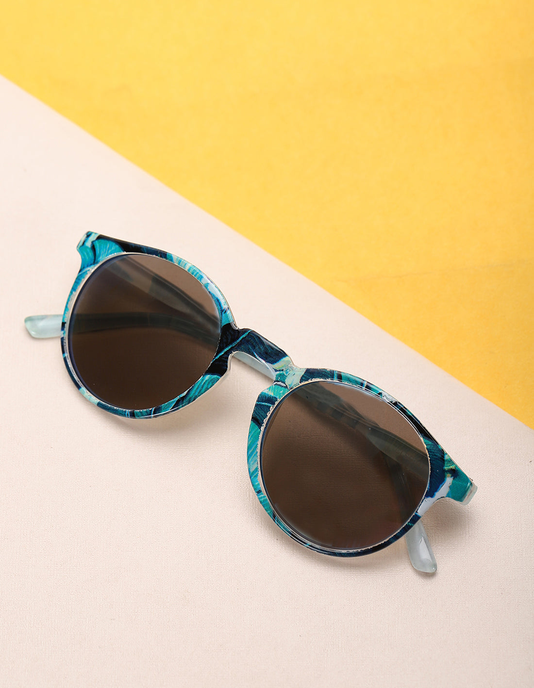 Carlton London Blue Lens &amp; Green Cateye Sunglasses For Girl