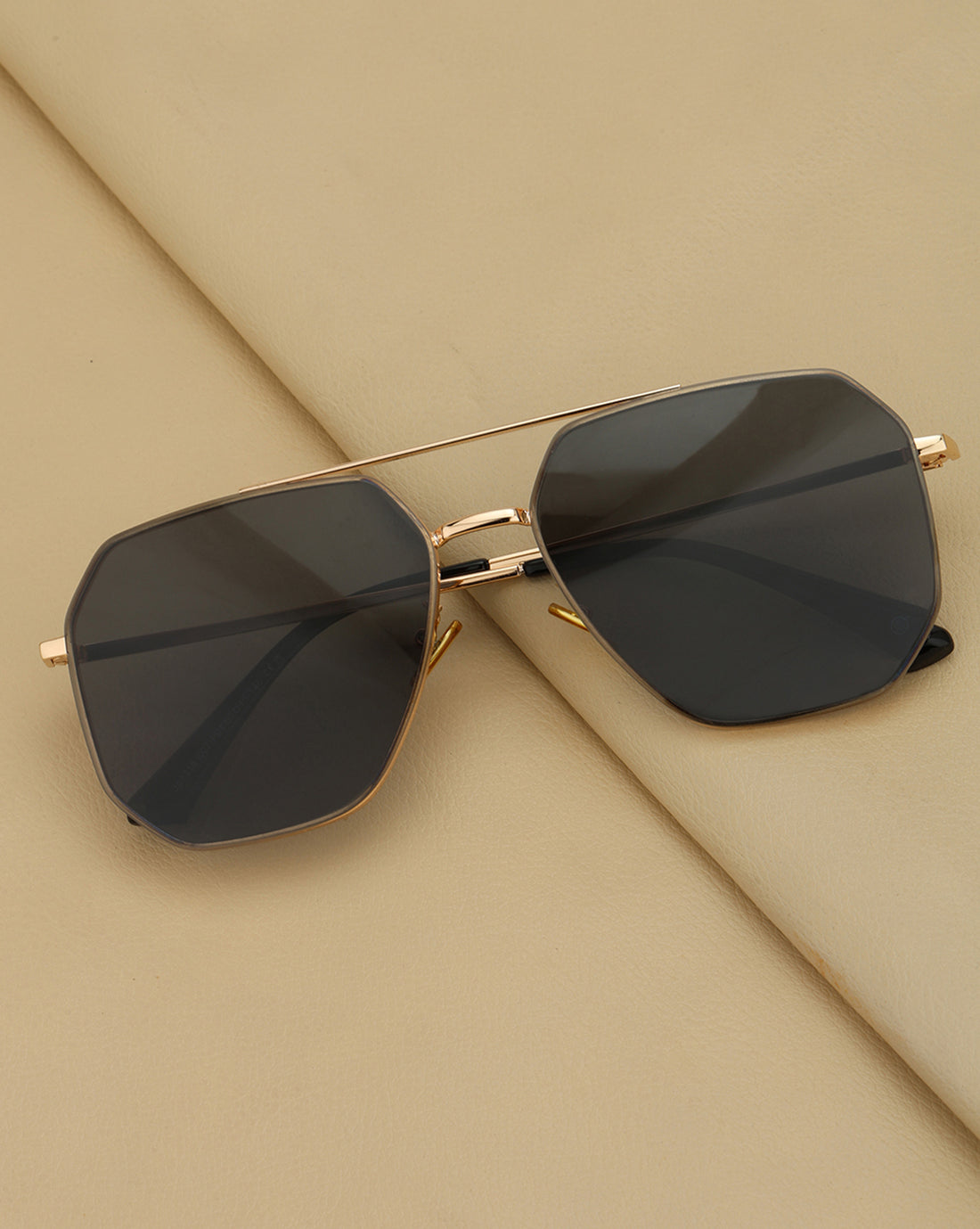 Rose Gold Toned with Black Polarised Lens Rectangle Sunglass for mens