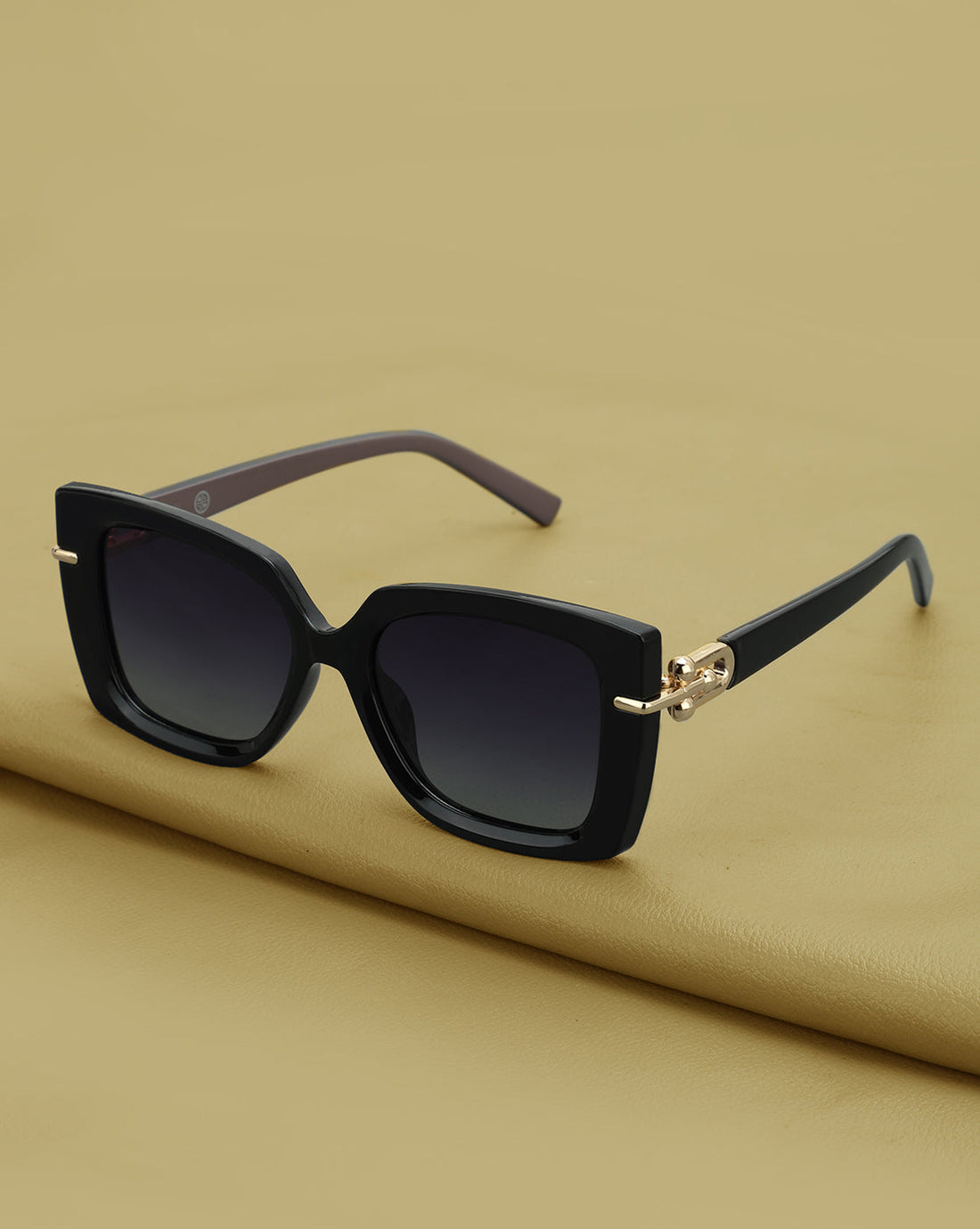 Black and Gold Toned with Polarised Lens Oversized Sunglass for women