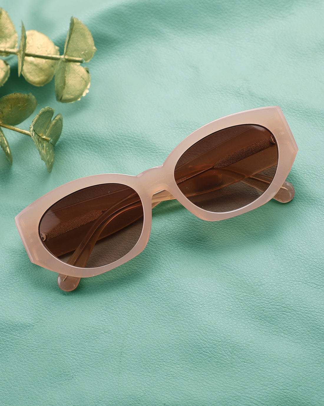 Beige Toned with UV Protected Lens Oval Sunglasses for women