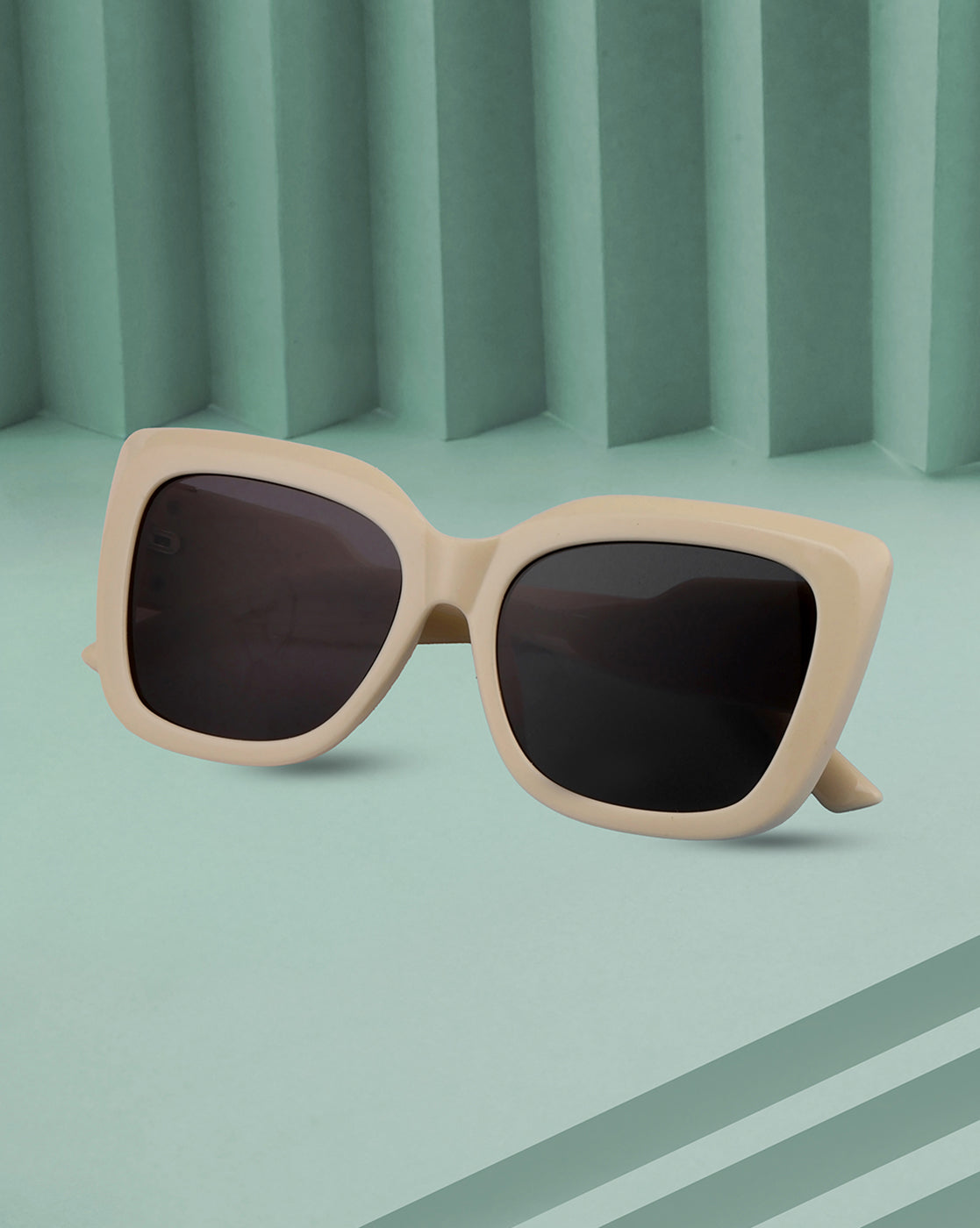 Women UV Protected Black Lens Cream Gold Toned Cateye Sunglasses