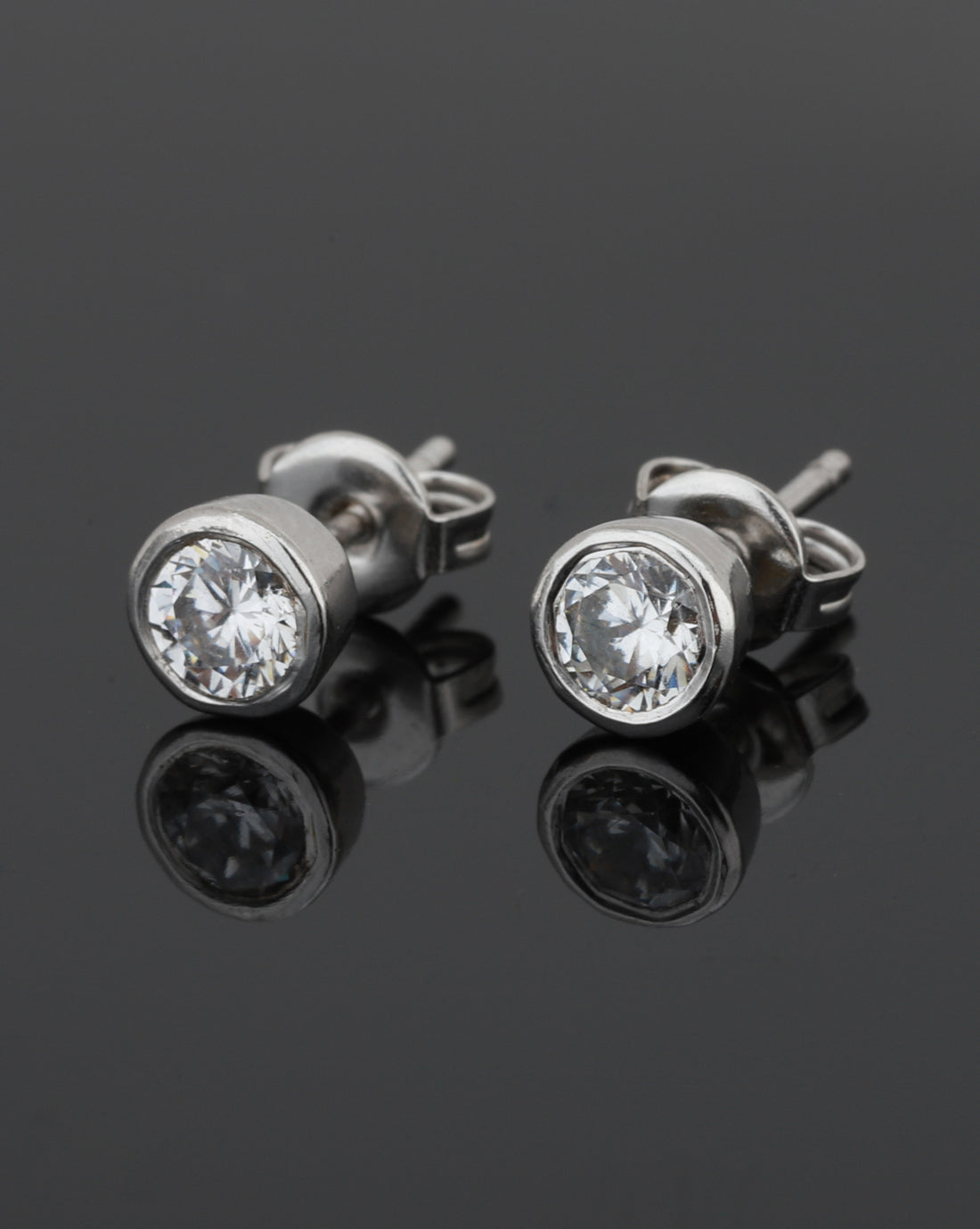 Carlton London Rhodium Plated Cz Circular Stud Earring For Women