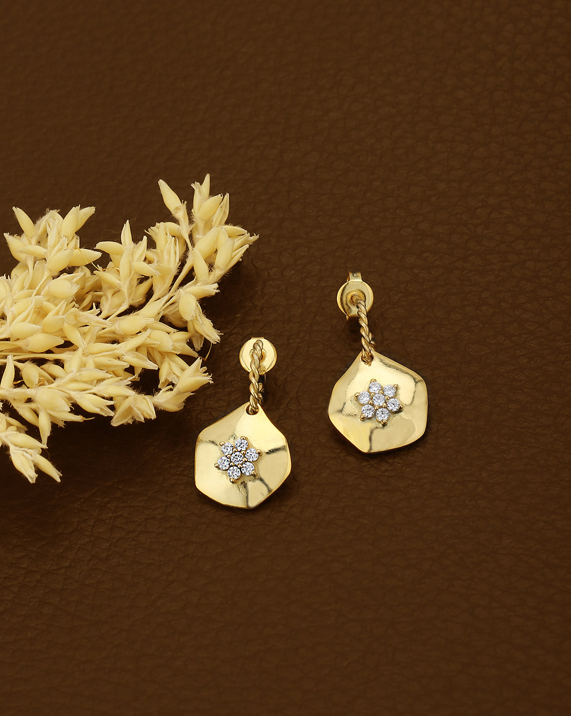 Diamond Drops & Dangles Earrings | Latest Design | Candere.com - A Kalyan  Jewellers Company | Most Trusted Jewellery Brands