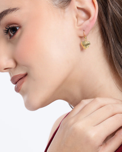 18kt Gold Plated Dangling Heart Drop Earring