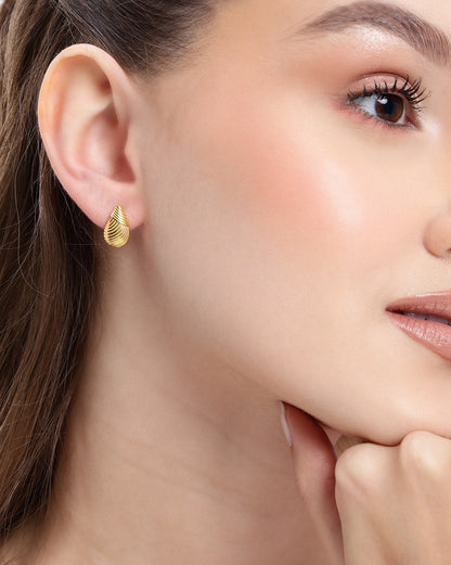 18kt Gold Plated Teardrop Stud Earring