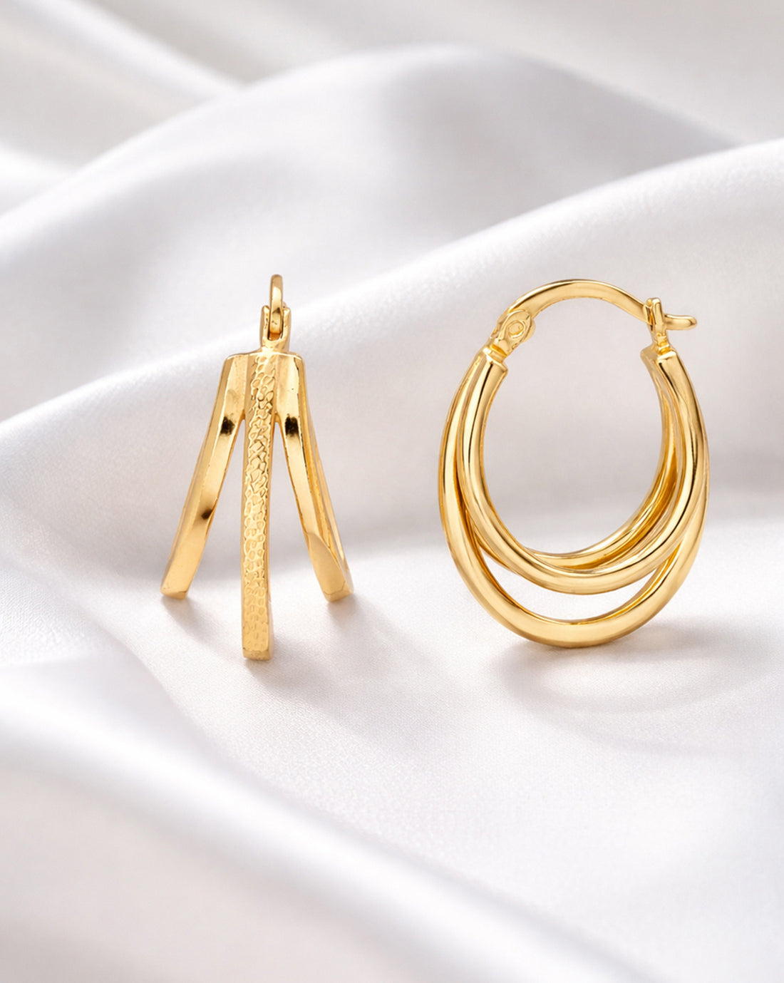 18kt Gold Plated Oval Hoop Earring