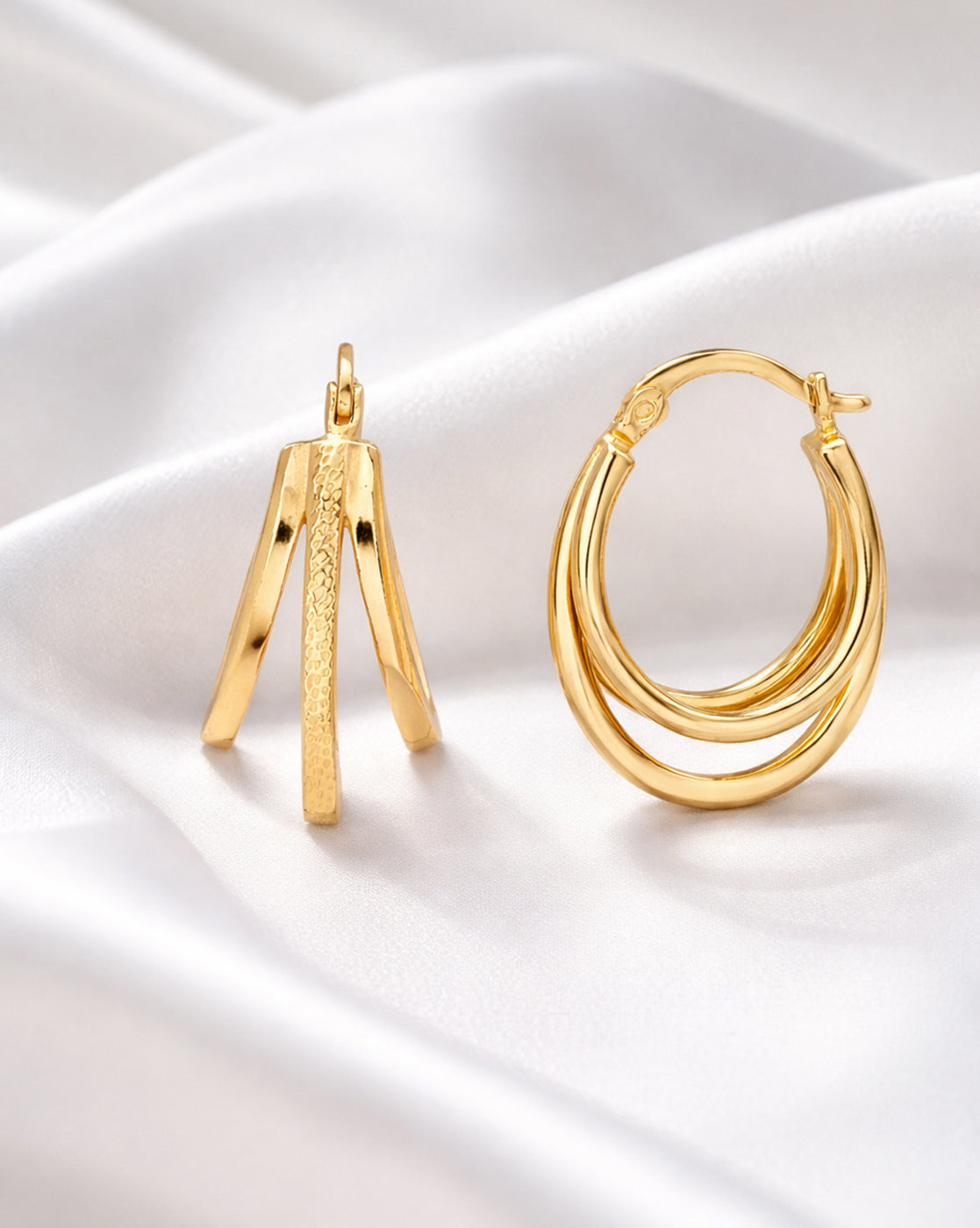 18kt Gold Plated Oval Hoop Earring