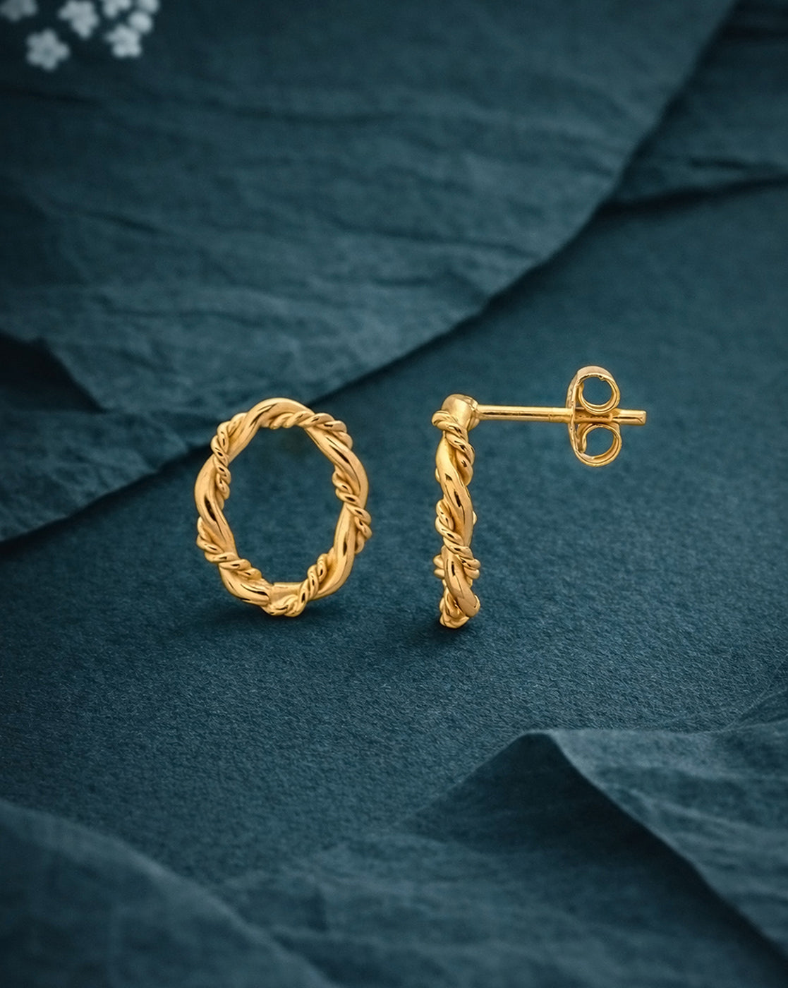 18kt Gold Plated Oval Stud Earring
