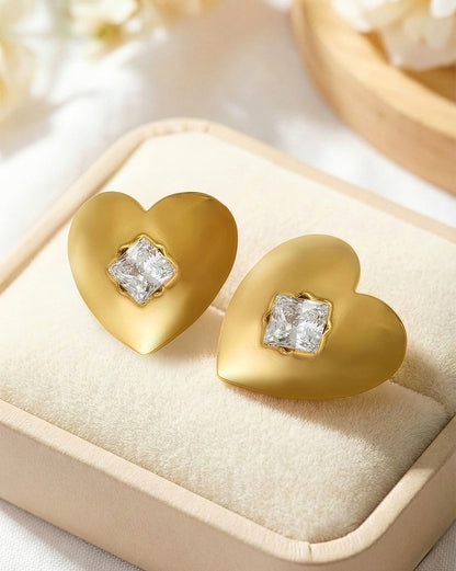 Premium 18kt Gold Plated Crystal Bold Heart Stud Earring
