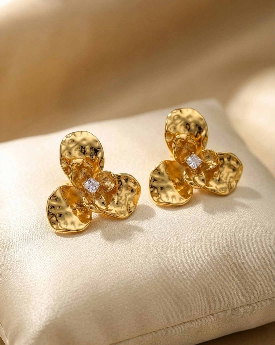 Premium 18kt Gold Plated CZ Floral Bold Stud Earring