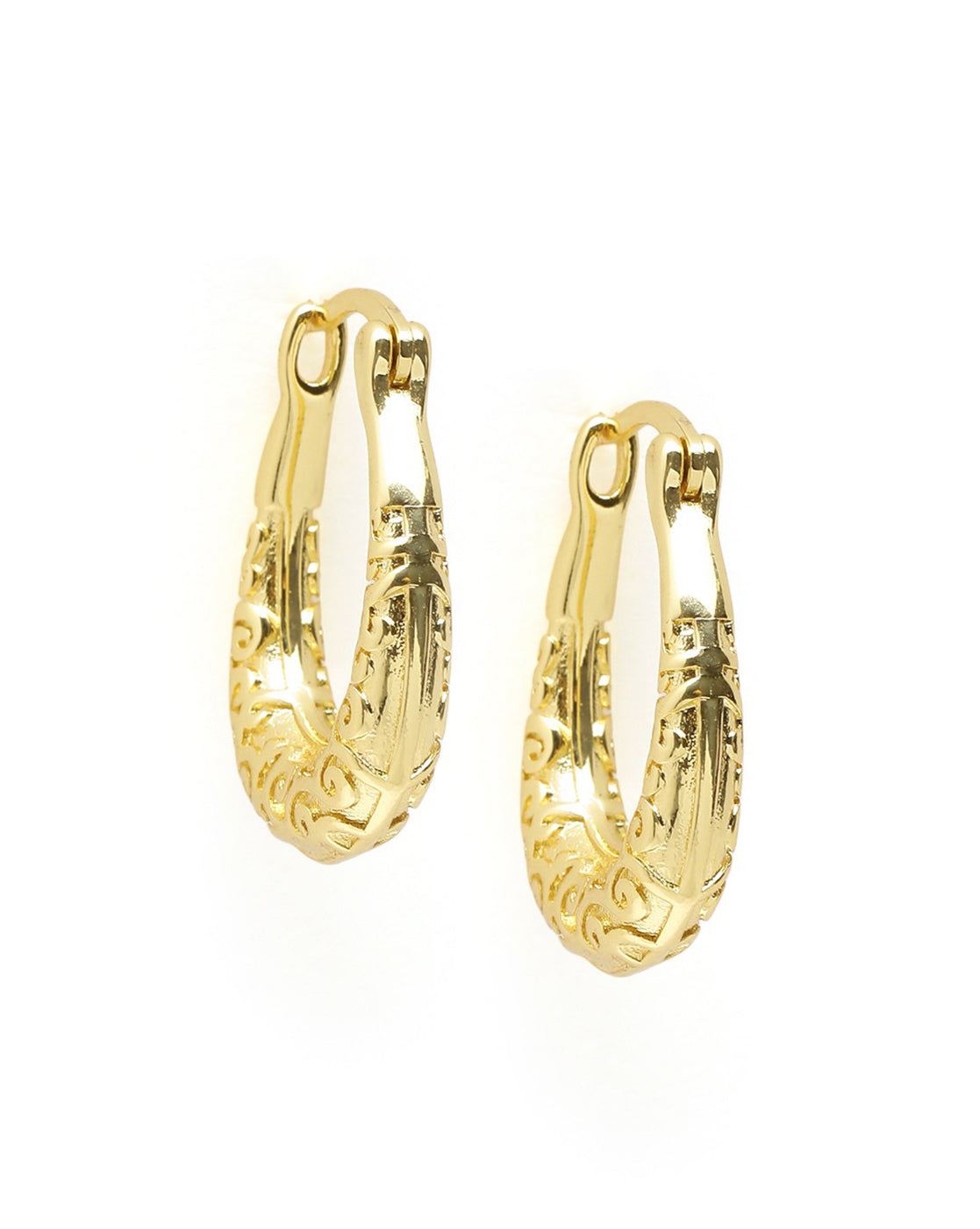 18kt Gold Plated Oval Hoop Earring