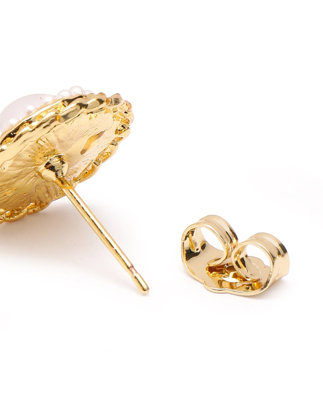18kt Gold Plated Pearl Circular Stud Earring