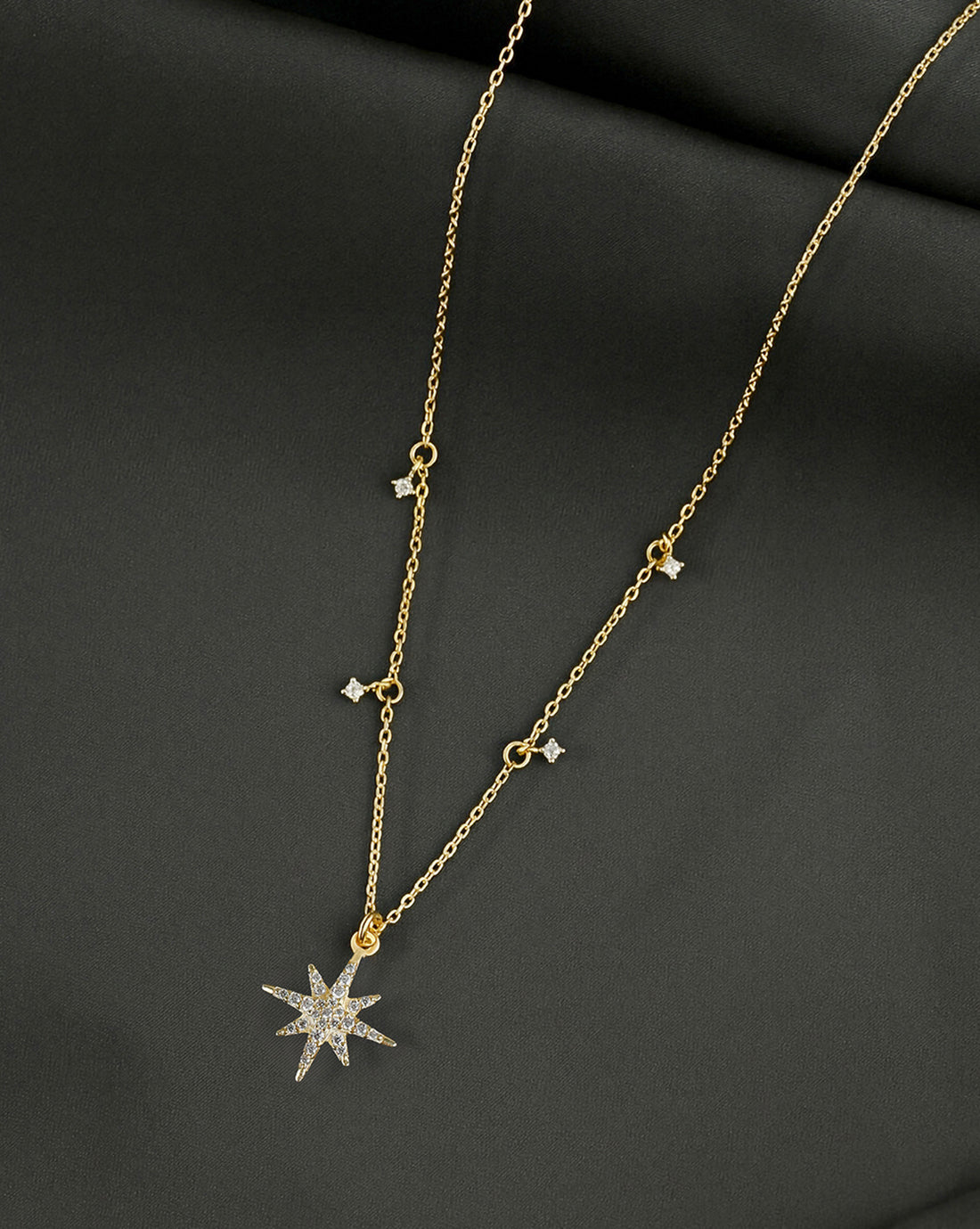 18kt Gold Plated CZ Burst Star Pendant and Chain Necklace