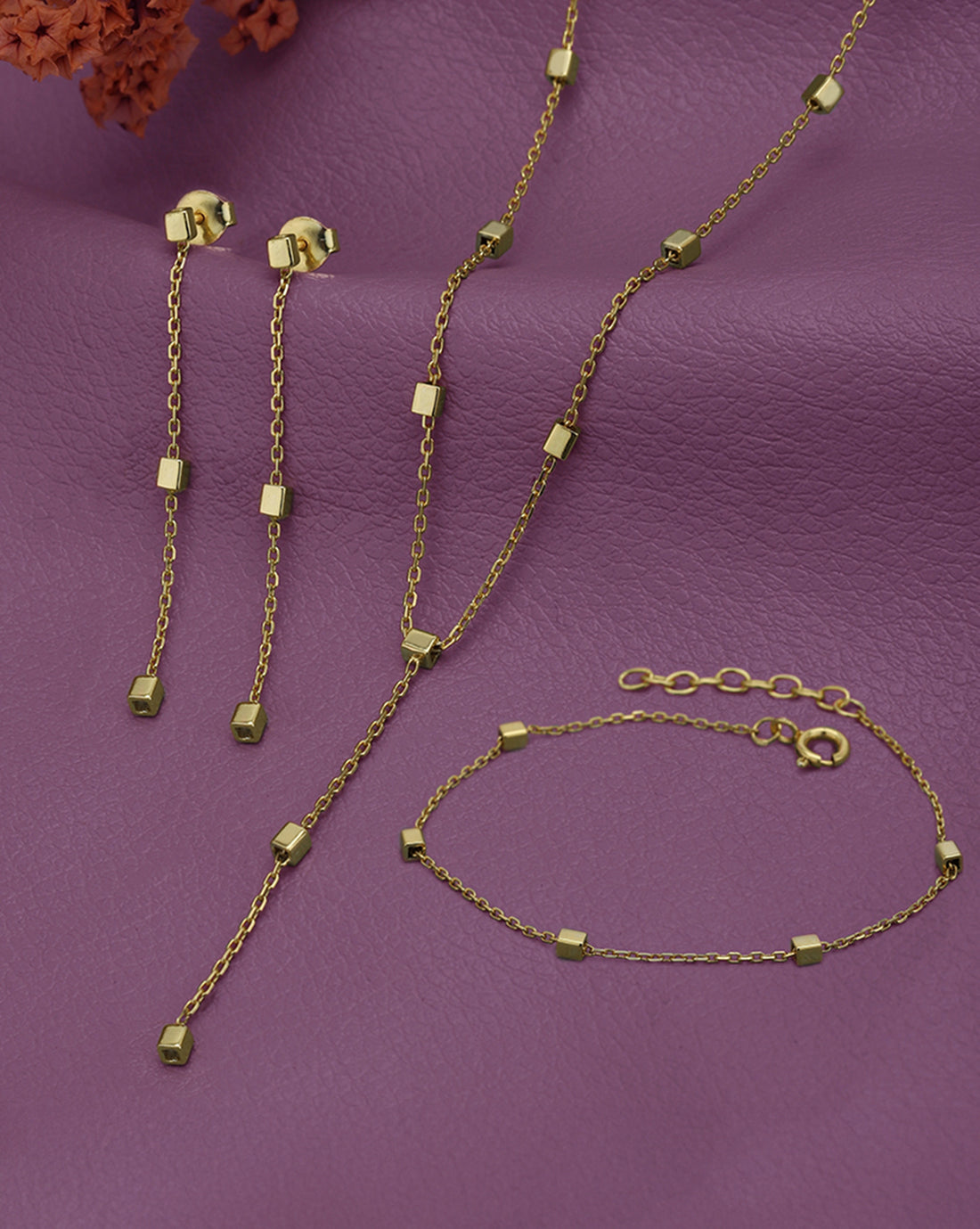 18kt Gold Plated Lariat Necklace and Earring Gift Set