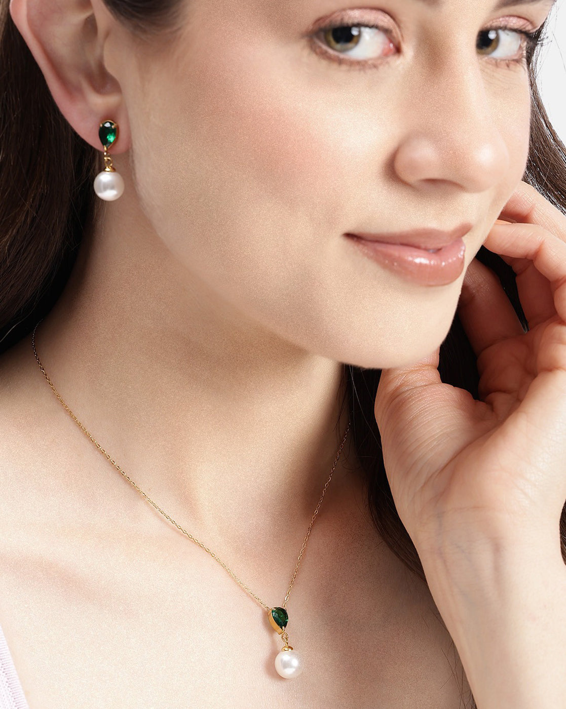 18kt Gold Plated Green CZ Pearl Necklace and Drop Earring Set