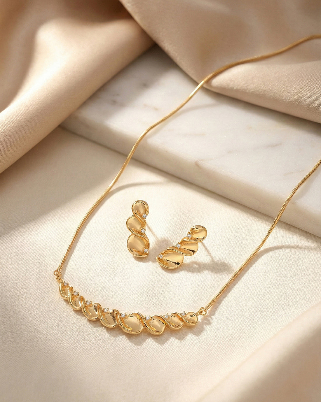 18kt Gold Plated CZ Necklace and Earring Set