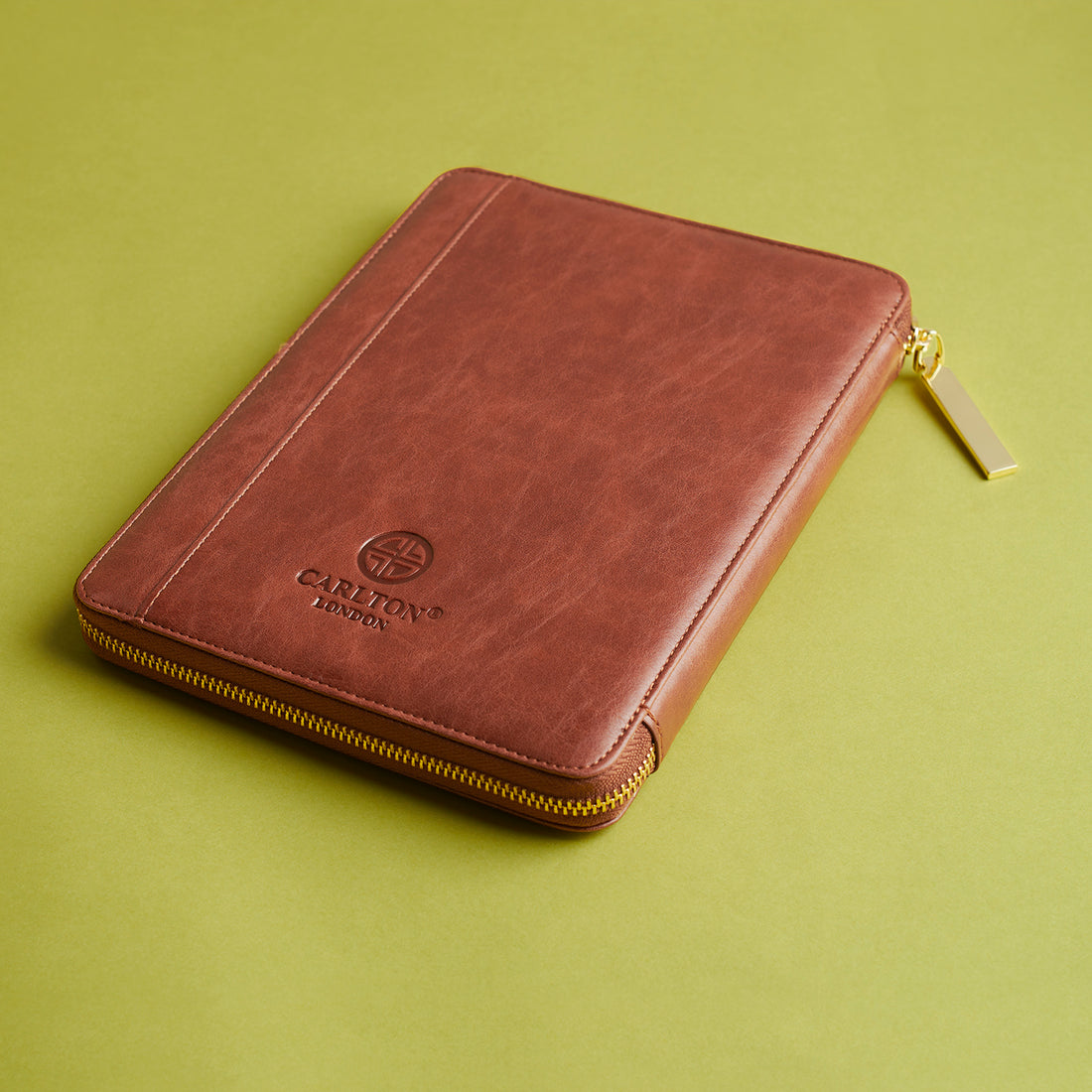 Carlton London Brown Royal Dairy Elegance - Compact Elegance for Daily Inspiration
