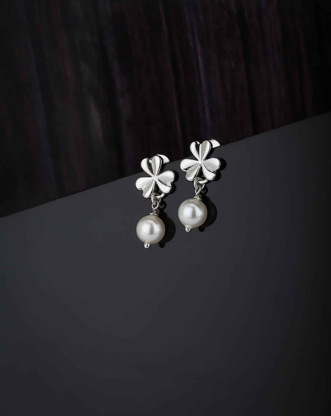 Carlton London 925 Sterling Silver Rhodium Plated White Pearl Floral Drop Earring