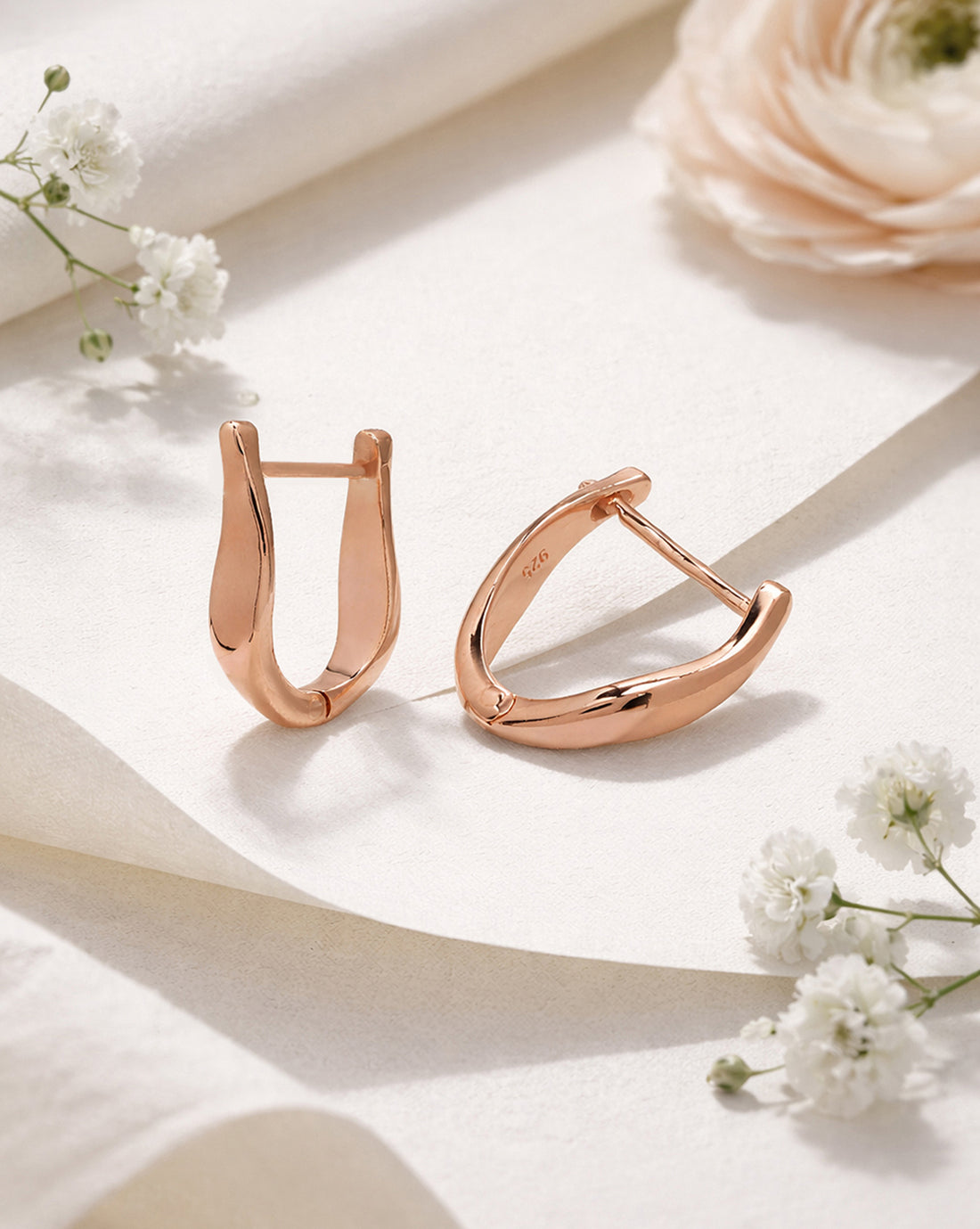 925 Sterling Silver 18kt Rose Gold Plated Signature Wave Hoop Earring