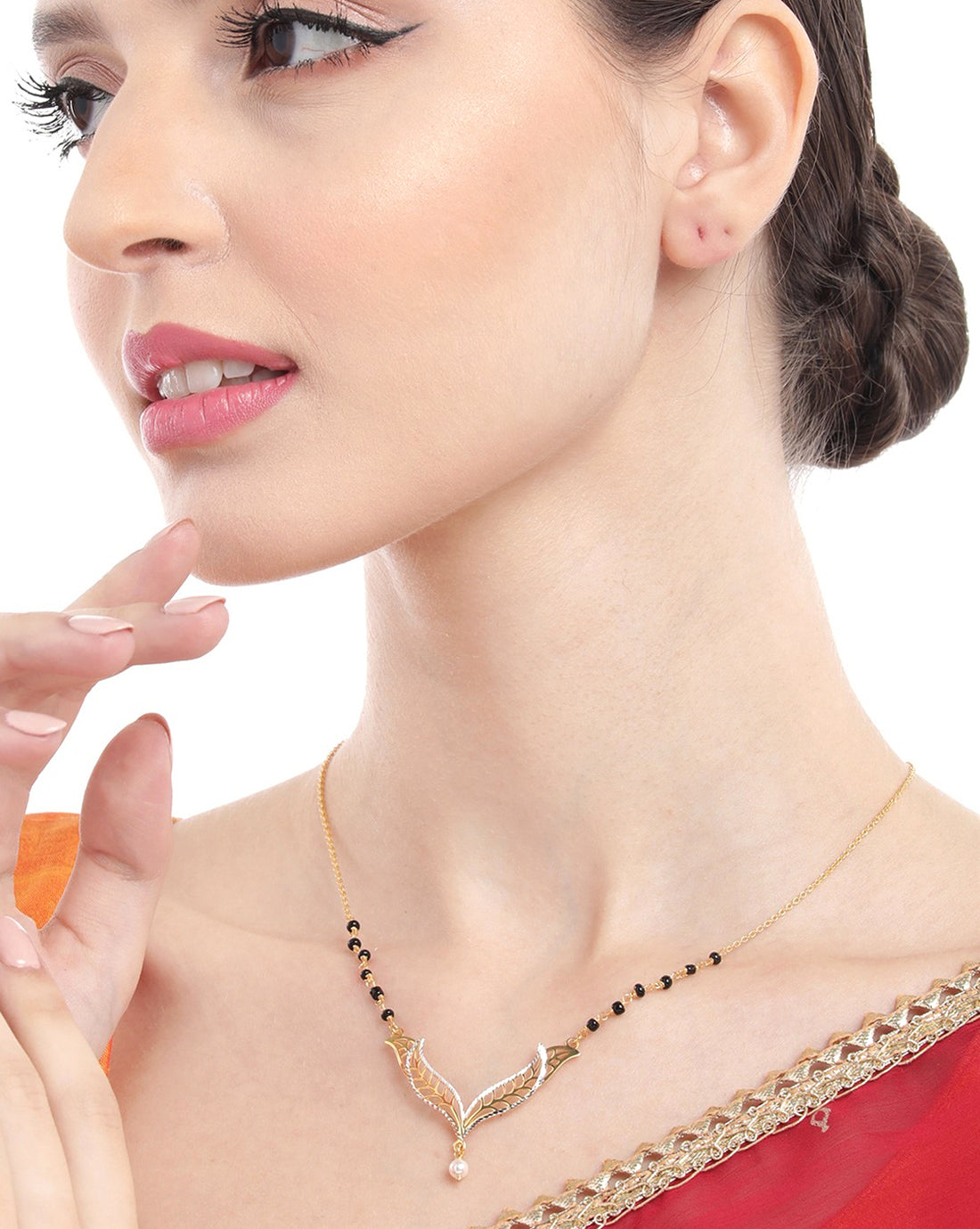 925 Sterling Silver 18kt Gold Plated with Natural Onyx Stone &amp; Pearl Mangalsutra