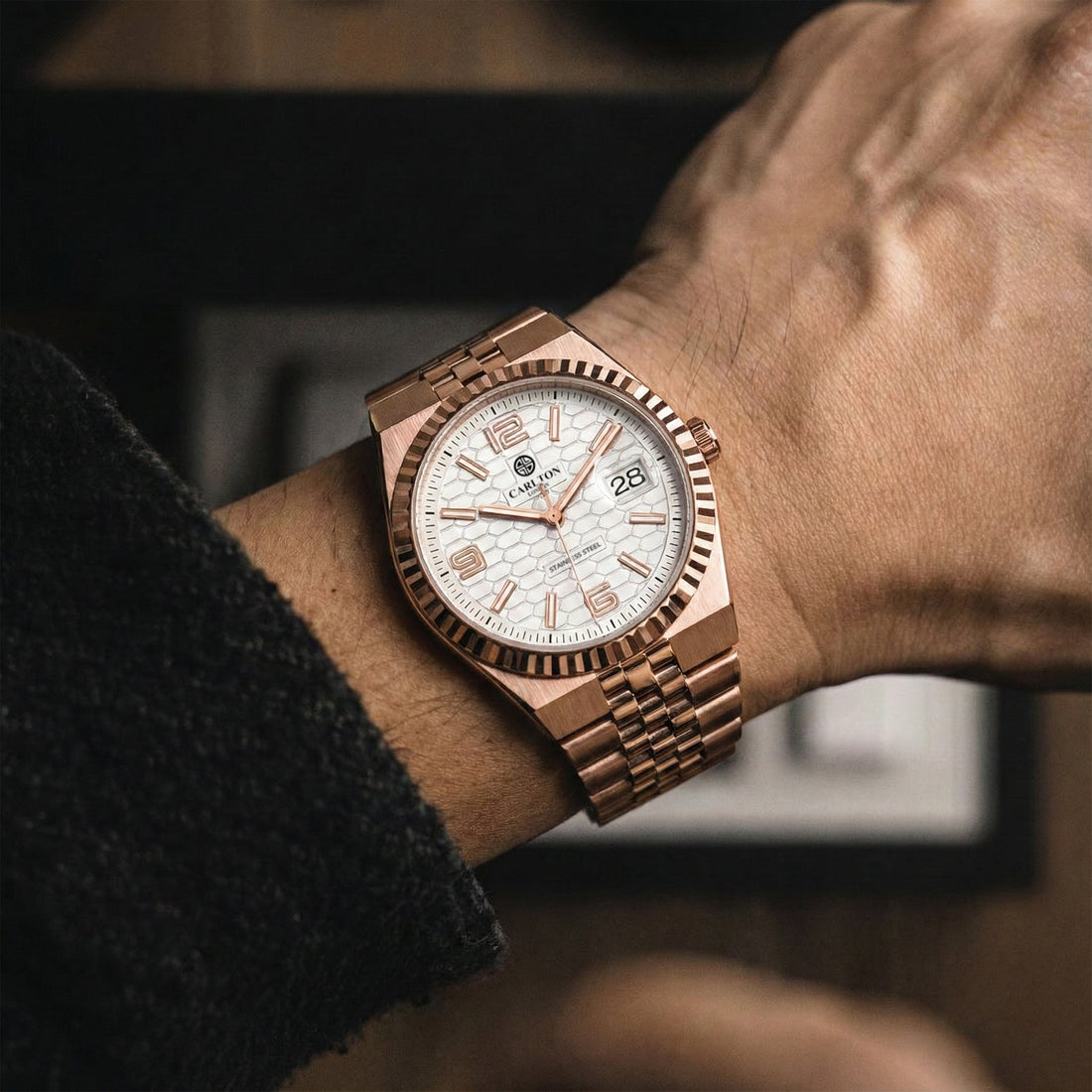 Carlton London Men Rover White Analog Watch CL-ROVER-RGWHT