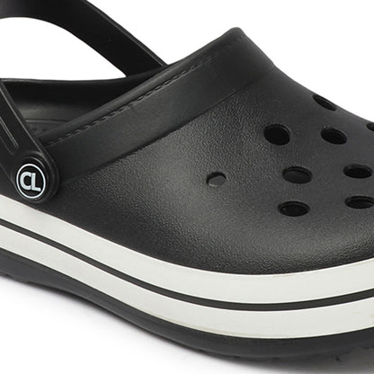 Men Striped Band Perforated Clogs