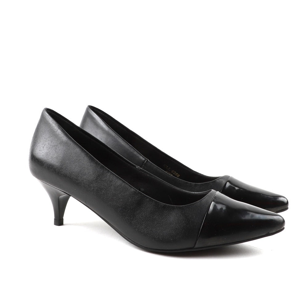CARLTON LONDON WOMEN  COURT SHOE