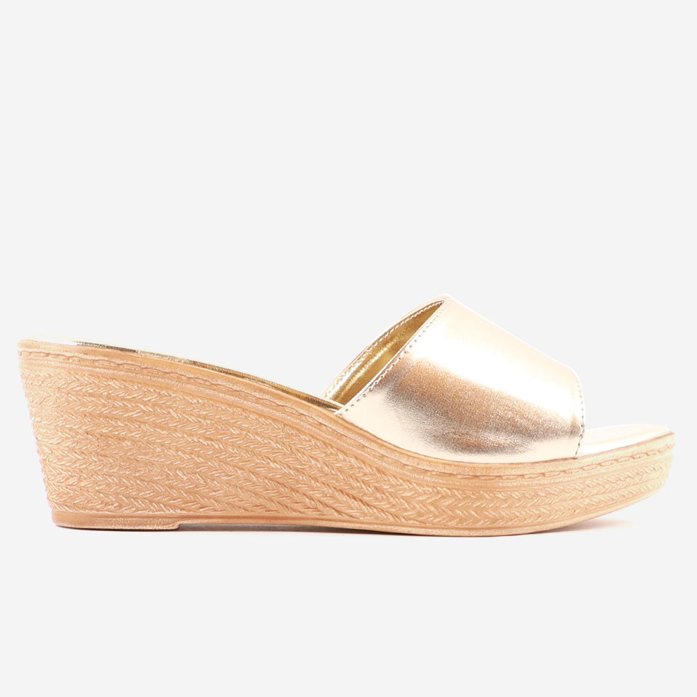 Carlton London Women Sandal